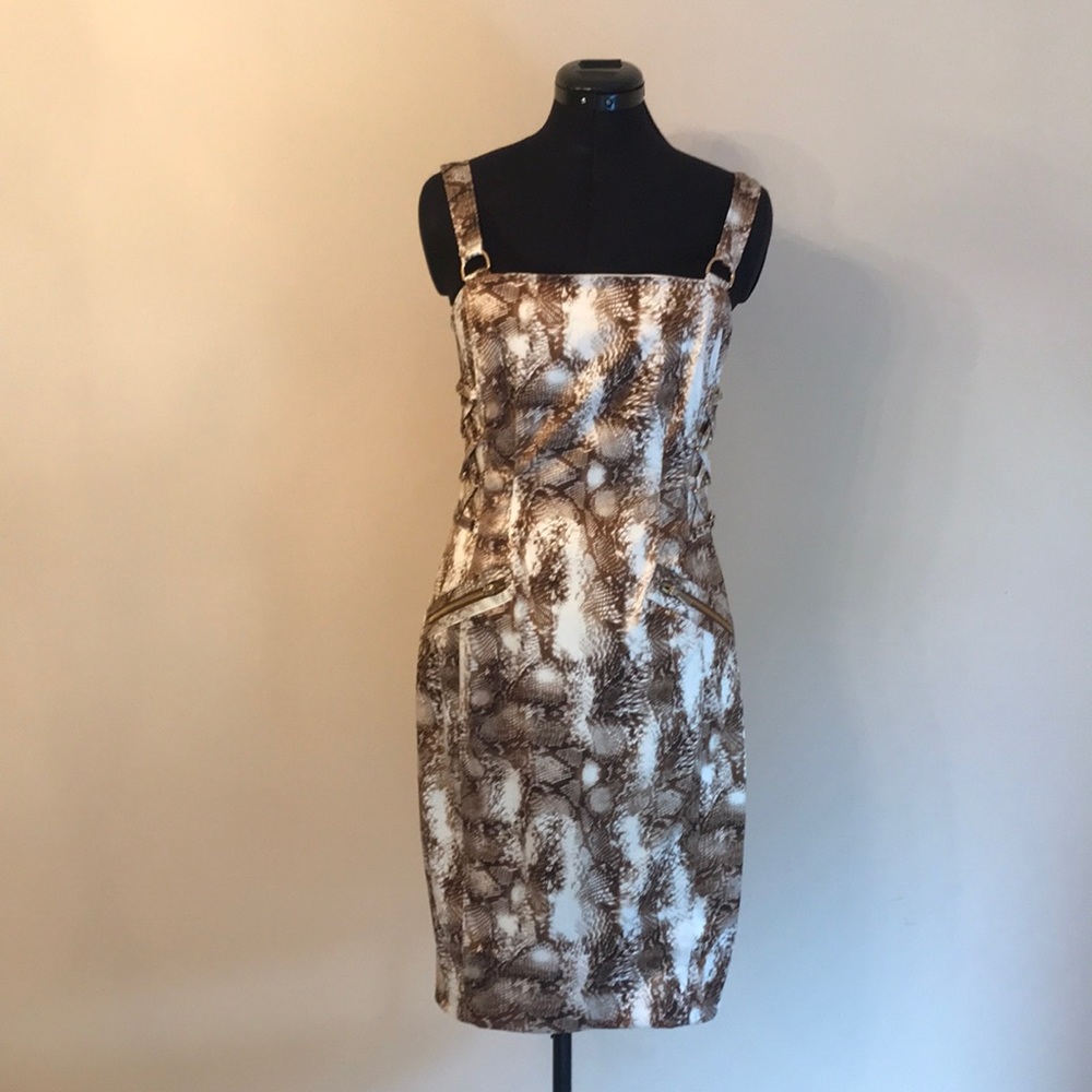 Cache dress